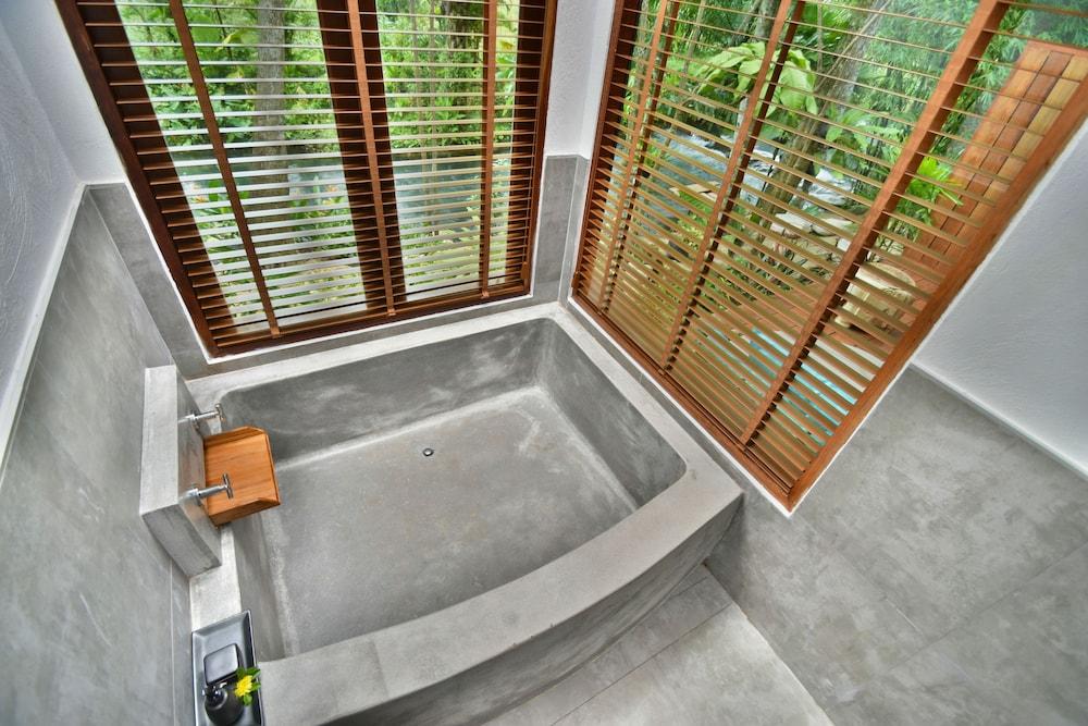 The Nine Thipthara Klongson Resort Ban Nong Thale Exterior photo