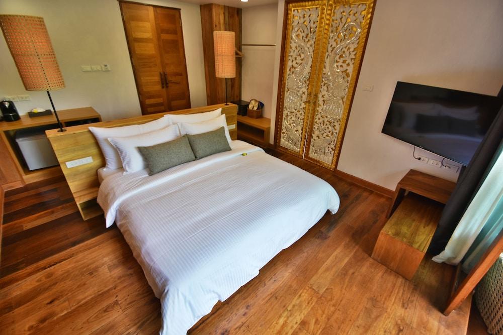 The Nine Thipthara Klongson Resort Ban Nong Thale Exterior photo