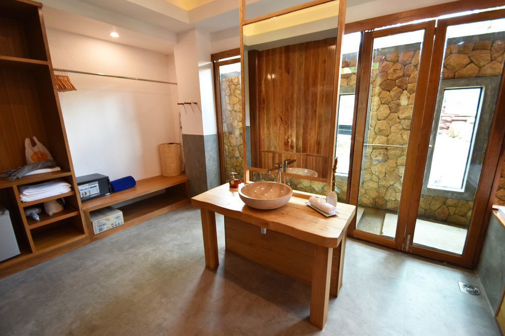 The Nine Thipthara Klongson Resort Ban Nong Thale Exterior photo