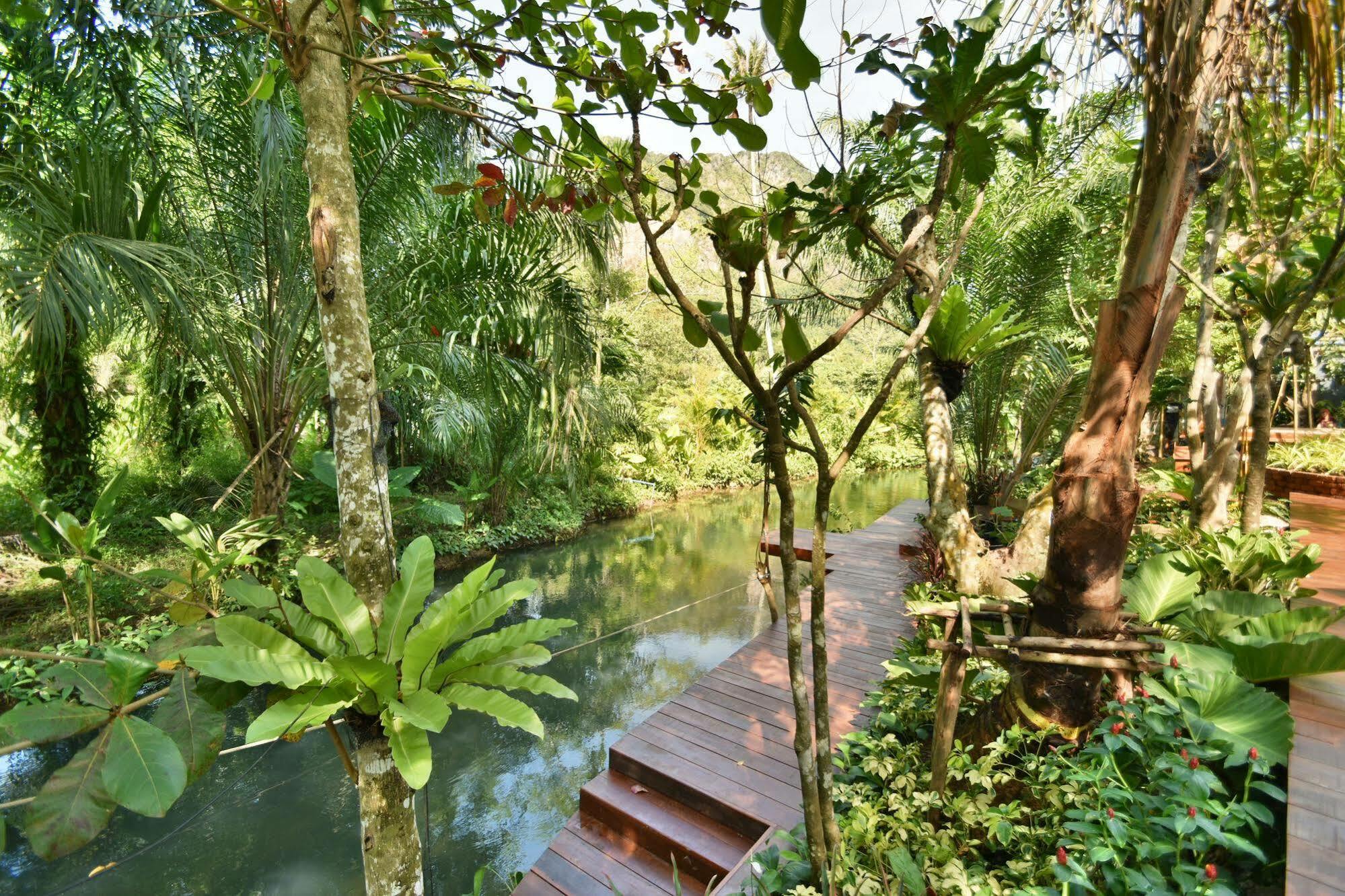 The Nine Thipthara Klongson Resort Ban Nong Thale Exterior photo