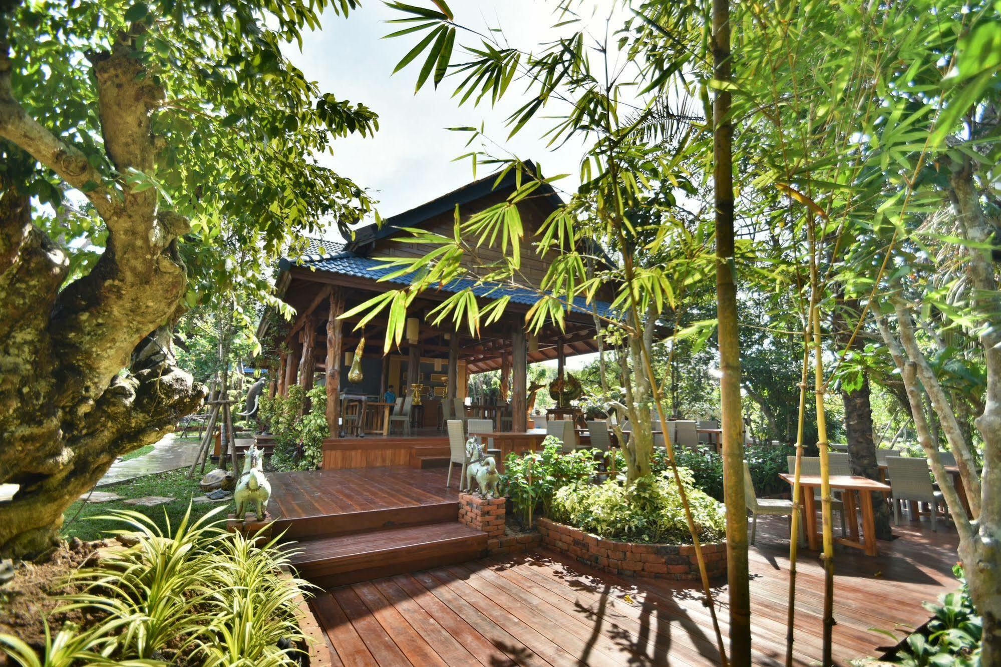 The Nine Thipthara Klongson Resort Ban Nong Thale Exterior photo